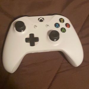 XBOX ONE CONTROLLER
